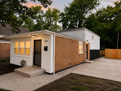 8820 S Princeton Avenue, Chicago, IL, 60620 | Card Image