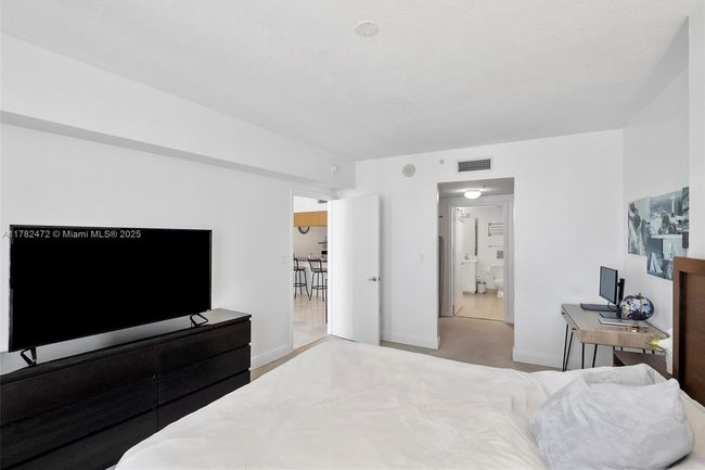 APT-3106 - 1750 Bayshore Dr, Condo with 1 bedrooms, 1 bathrooms and null parking in Miami FL | Image 12