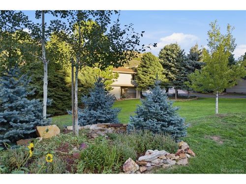 7084 Fox Paw Trl, Littleton, CO, 80125-9048 | Card Image