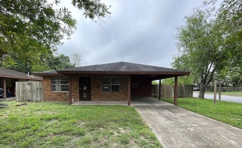 825 S Tichenor Ln, La Feria, TX, 78559-3616 | Card Image
