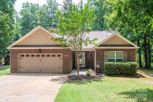 1925 Cameron Heights Cir, Denver, NC, 28037-7830 | Card Image