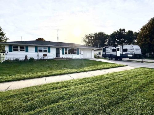 409 Grant Street, Beaver Dam, WI, 53916 | Card Image