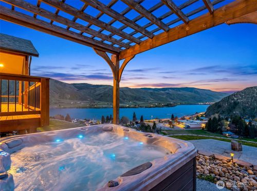 1024 Columbia Pt, Entiat, WA, 98822-5900 | Card Image