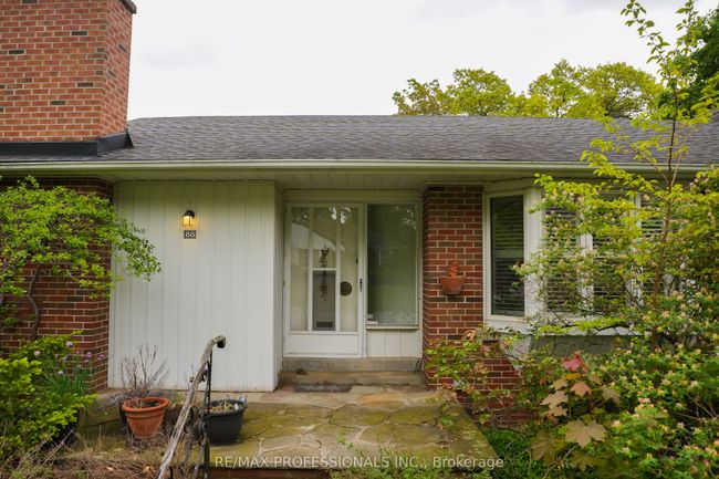 88 Valecrest Dr, House other with 4 bedrooms, 2 bathrooms and 4 parking in Etobicoke ON | Image 12
