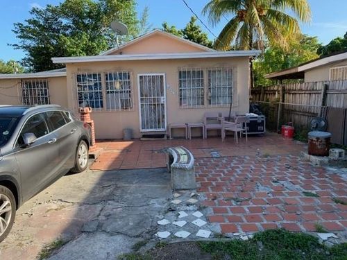1850 Nw 35th St, Miami, FL, 33142-5424 | Card Image