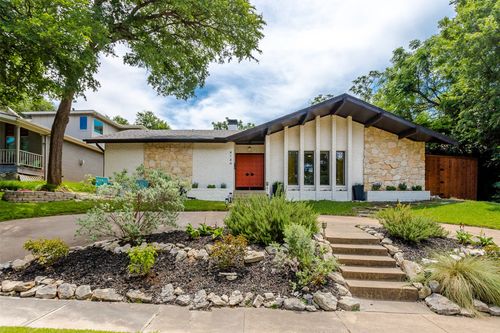 9744 Wisterwood Dr, Dallas, TX, 75238-2613 | Card Image