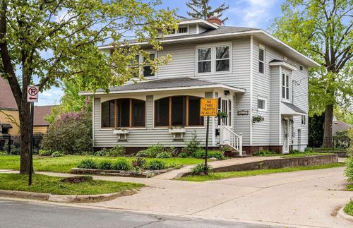 2030 Cass Street, La Crosse, WI, 54601 | Card Image
