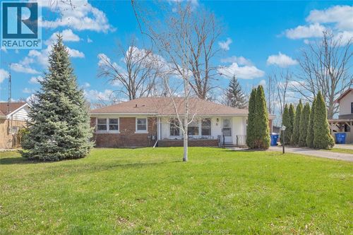 5 Elmwood St, Tilbury, ON, N0P2L0 | Card Image