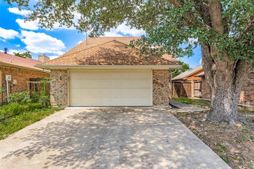 2605 Centaurus Dr, Garland, TX, 75044-6643 | Card Image