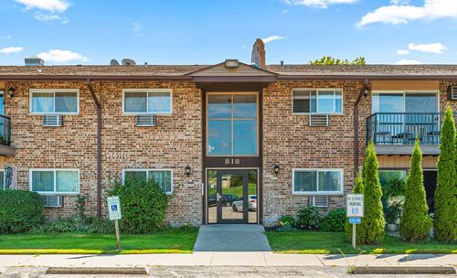 apt-101-818 E Old Willow Rd, Prospect Heights, IL, 60070-2115 | Card Image