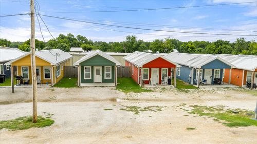 511 W 5th St, Tolar, TX, 76476-4004 | Card Image