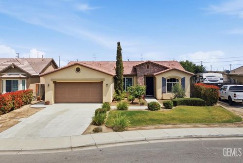 1906 Mcintosh Way, Bakersfield, CA, 93312 | Card Image