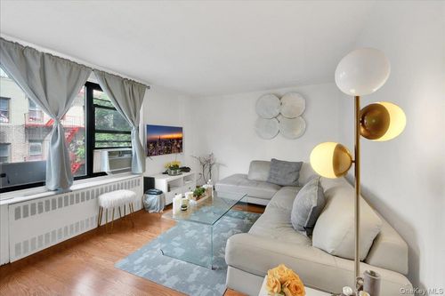 4b-2835 Webb Ave, Bronx, NY, 10468-2123 | Card Image