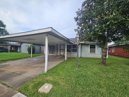 1106 Sage Dr, Galena Park, TX, 77547-2032 | Card Image