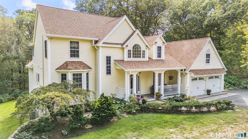 14 Wychwood Ln, Oxford, CT, 06478-1849 | Card Image