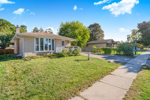 146 Appalachian Cres, Kitchener, ON, N2E1A4 | Card Image