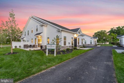 15-29 Cedar Cir, LEVITTOWN, PA, 19055-1446 | Card Image