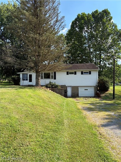 5802 State Route 212 Ne, Somerdale, OH, 44678-4916 | Card Image