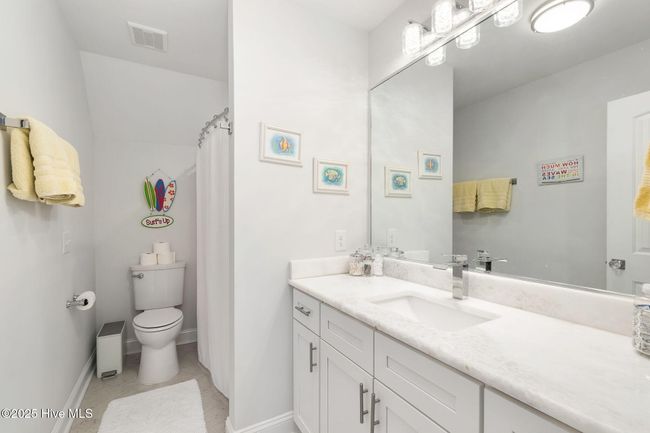 111 Magens Ct E, House other with 4 bedrooms, 4 bathrooms and 2 parking in Cedar Point NC | Image 33