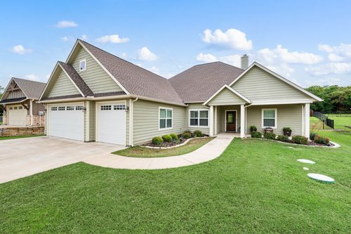226 Colt Dr, Lake Kiowa, TX, 76240-9103 | Card Image
