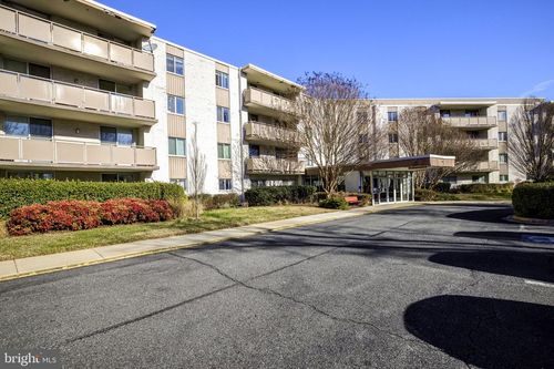 b-327-7501 Democracy Boulevard, BETHESDA, MD, 20817 | Card Image