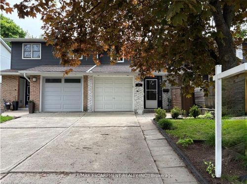 68 Gledhill Cres, Hamilton, ON, L9C6H4 | Card Image