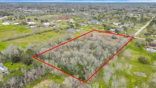 101 Westfield Ln, Friendswood, TX, 77546-4341 | Card Image