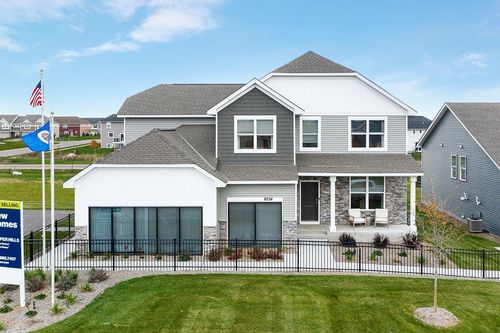 8224 Saddle Trl, Woodbury, MN, 55129-5705 | Card Image