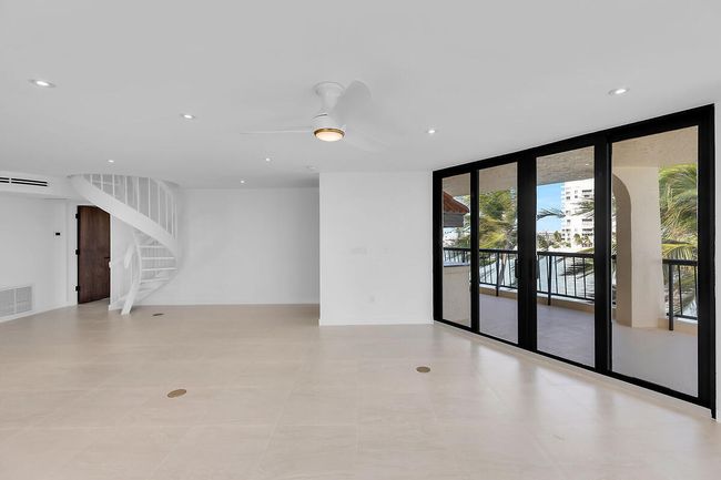Spiral Stairway to Loft/storage | Image 21