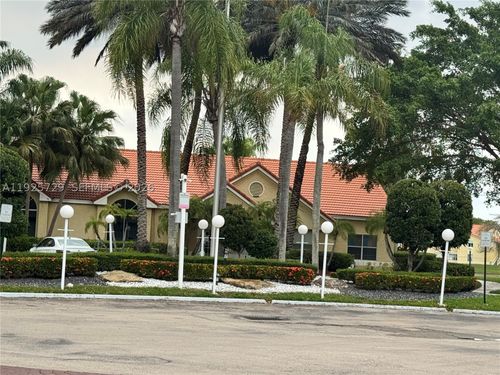923-12650 Vista Isles Dr, Plantation, FL, 33325-1330 | Card Image