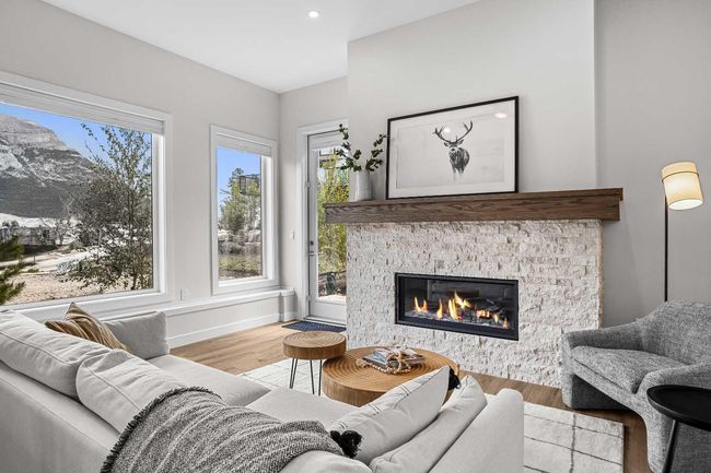 101L - 209 Stewart Creek Rise, Townhouse with 3 bedrooms, 2 bathrooms and 2 parking in Canmore AB | Image 5