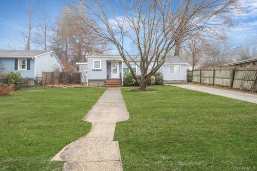 11 Rosemont Ave, Farmingville, NY, 11738-1929 | Card Image