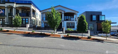 1129 N 33rd Pl, Renton, WA, 98056-1931 | Card Image