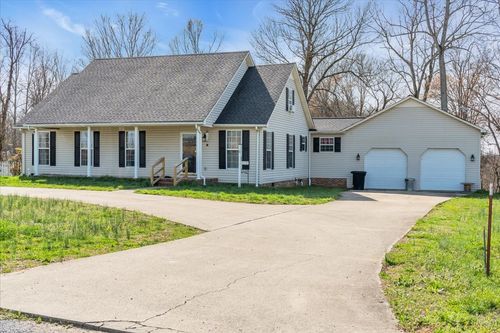 672 Old Snow Hill Rd, Dowelltown, TN, 37059-2303 | Card Image