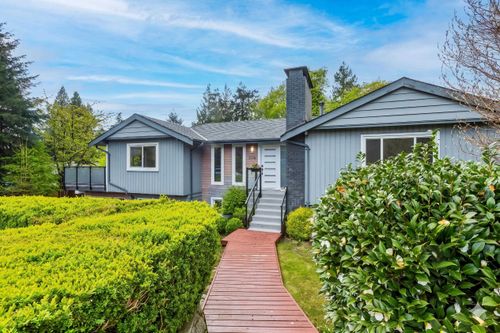 2999 Larson Road, North Vancouver, BC, V7N3W6 | Card Image