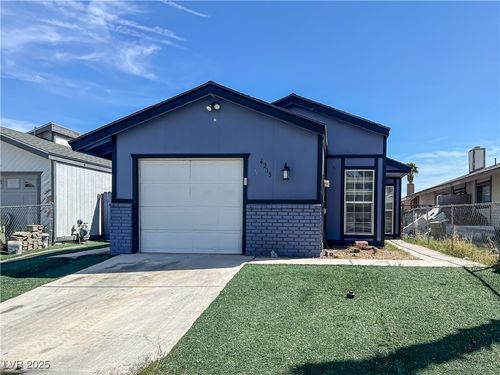 6215 Don Zarembo Ave, Las Vegas, NV, 89108-3339 | Card Image