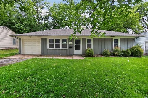 11220 Marsh Avenue, Kansas City, MO, 64134 | Card Image