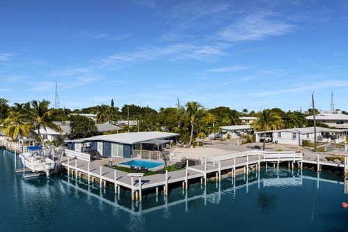 799 28th Street Ocean, Marathon, FL, 33050-4224 | Card Image