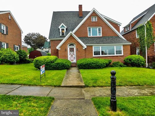 1216 23rd Ave, Altoona, PA, 16601-3051 | Card Image