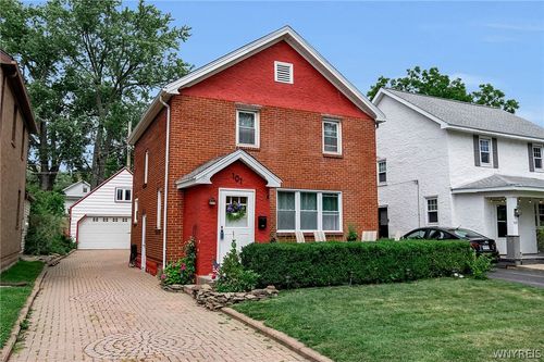 101 Regent St, Lockport, NY, 14094-5028 | Card Image