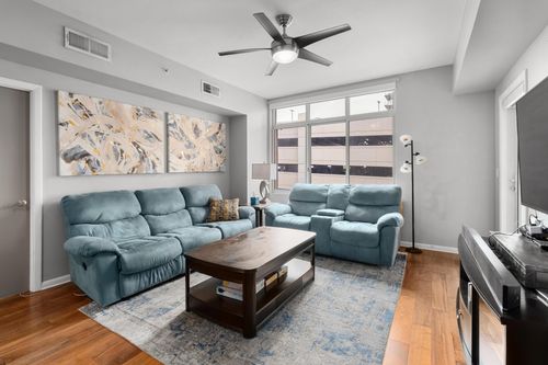609-54 Rainey St, Austin, TX, 78701-4392 | Card Image