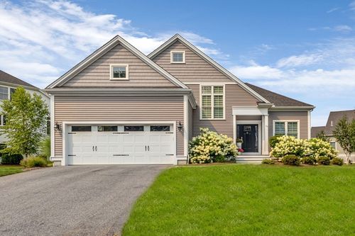 54-54 Rockwood Ln, Upton, MA, 01568-1692 | Card Image