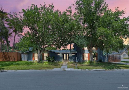 3129 Clifford St, Harlingen, TX, 78550-8606 | Card Image