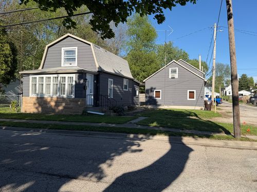 104 S State St, Lincoln, IL, 62656-2470 | Card Image