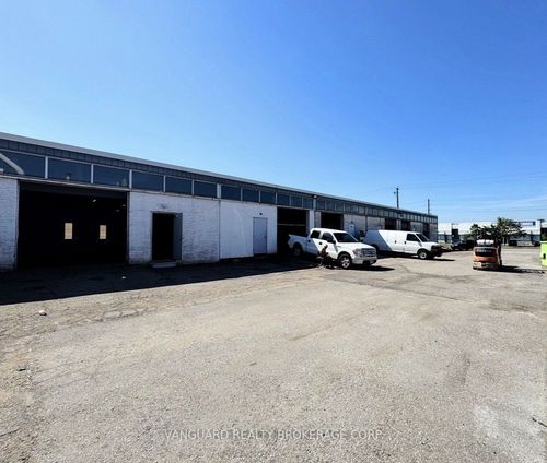 393 Signet Drive, North York, ON, M9L1V3 | Card Image