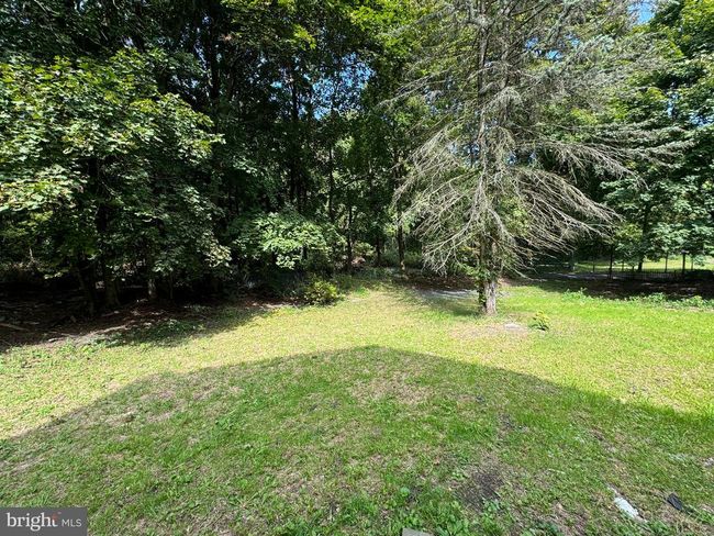 464 W White St, House other with 4 bedrooms, 1 bathrooms and null parking in SUMMIT HILL PA | Image 26