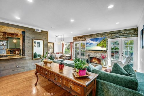 28314 Easton Ln, Santa Clarita, CA, 91350-3968 | Card Image