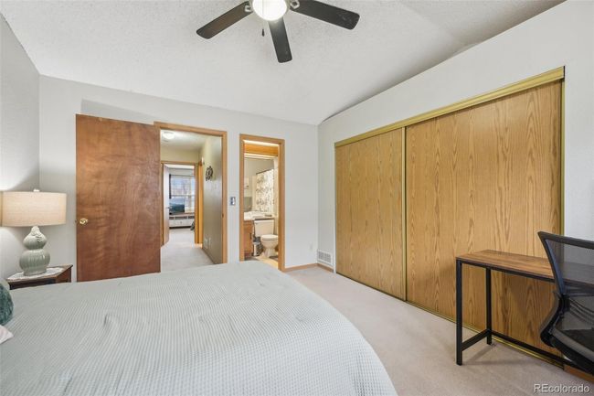 912 S Paris Ct, Townhouse with 2 bedrooms, 3 bathrooms and 2 parking in Aurora CO | Image 12