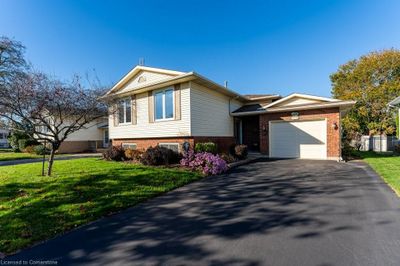 3949 Vineyard Cres, House other with 4 bedrooms, 1 bathrooms and 5 parking in Vineland ON | Image 1