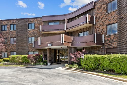unit-218-898 Wellington Ave, Elk Grove Village, IL, 60007-3353 | Card Image
